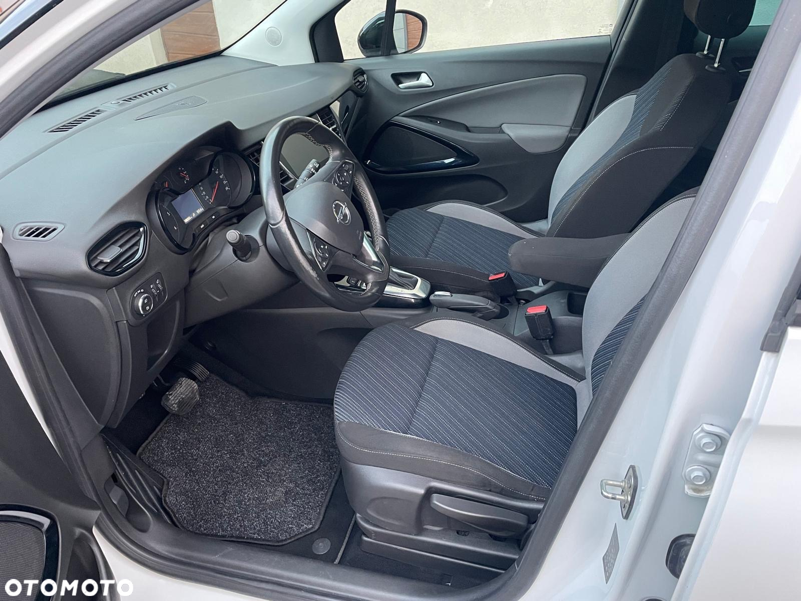 Opel Crossland X - 7