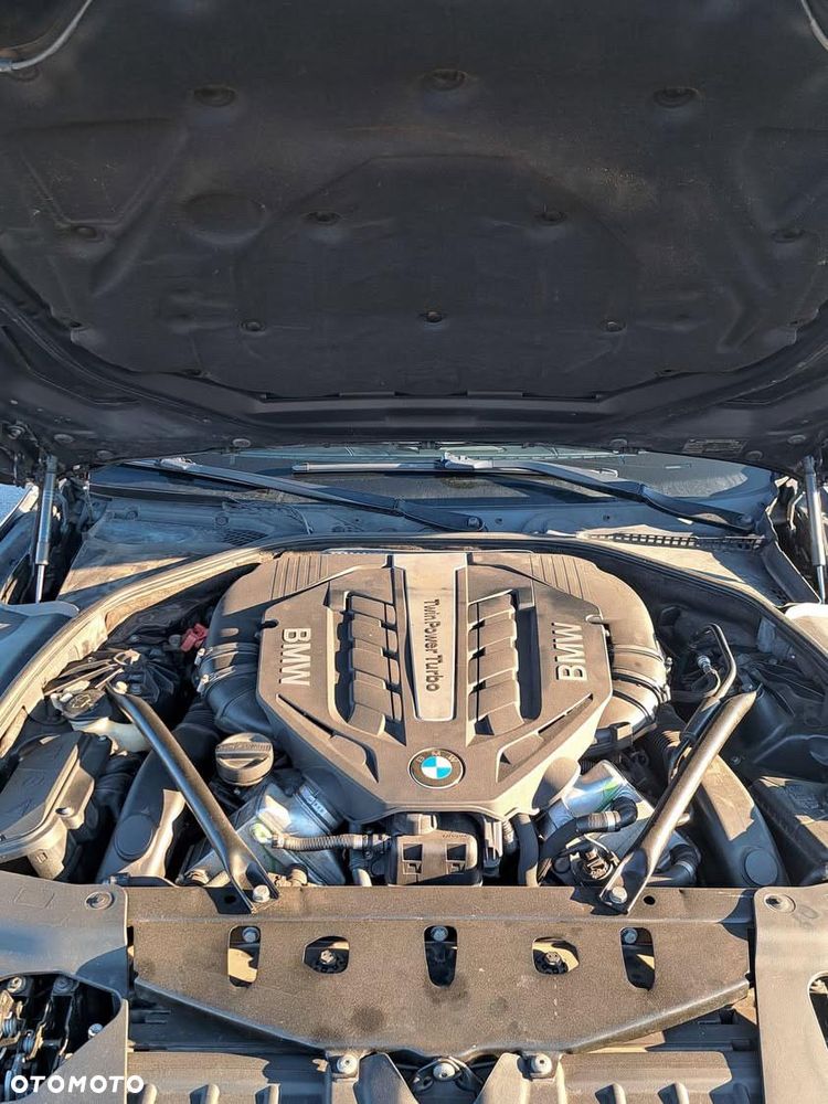 BMW Seria 6 650i - 16