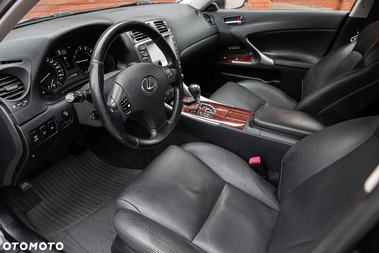 Lexus IS 250 Prestige - 15