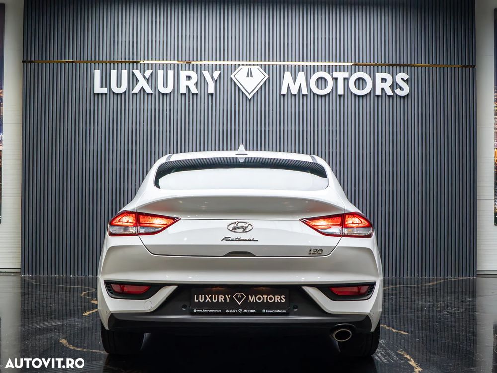 Hyundai i30 1.5 160CP MHEV 48V M/T Highway - 11