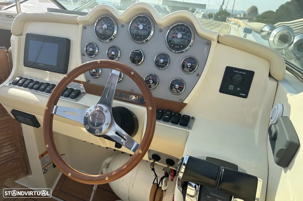 Chris Craft Corsair 32 - 22