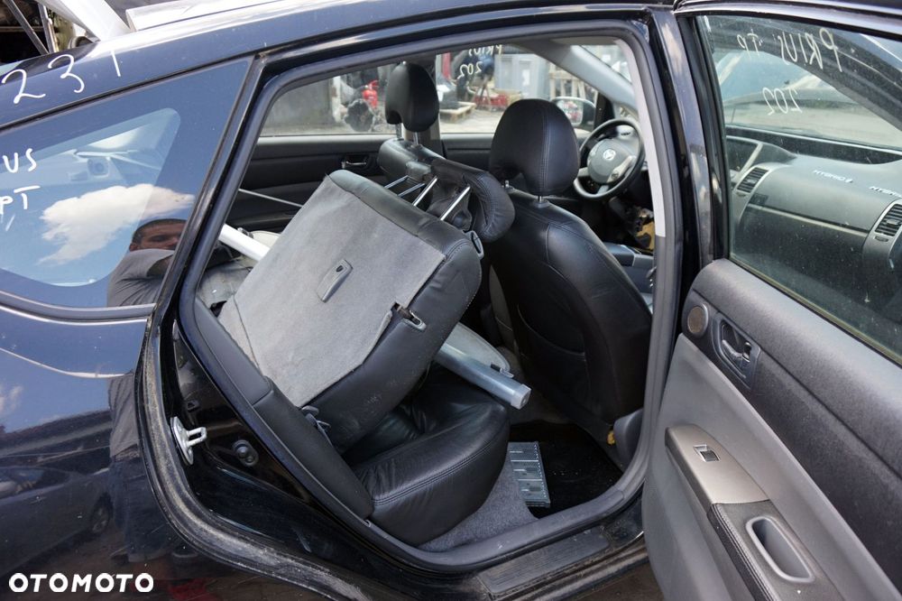 TOYOTA PRIUS II XW20 2005 202 1.5 16V HYB 1NZ-FXE 146KM P112 CZARNY na części - 14