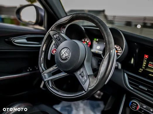 Alfa Romeo Giulia 2.9 Bi Turbo V6 Quadrifoglio - 24