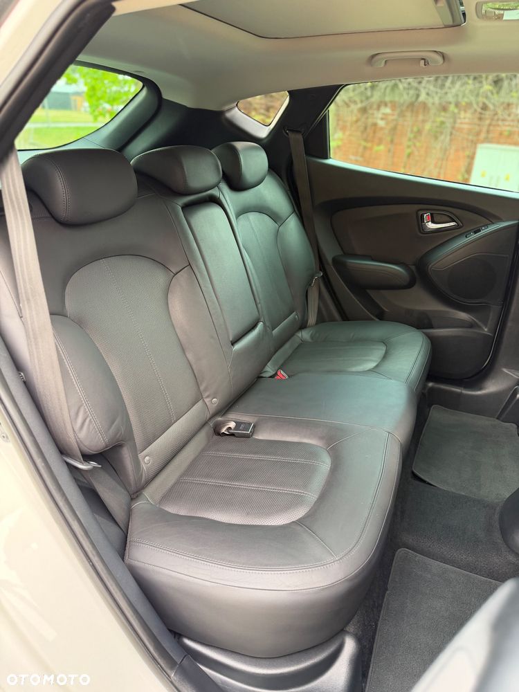 Hyundai ix35 2.0 CRDi 4WD Automatik Premium - 13