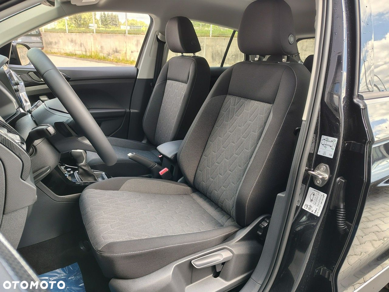 Volkswagen T-Cross - 8