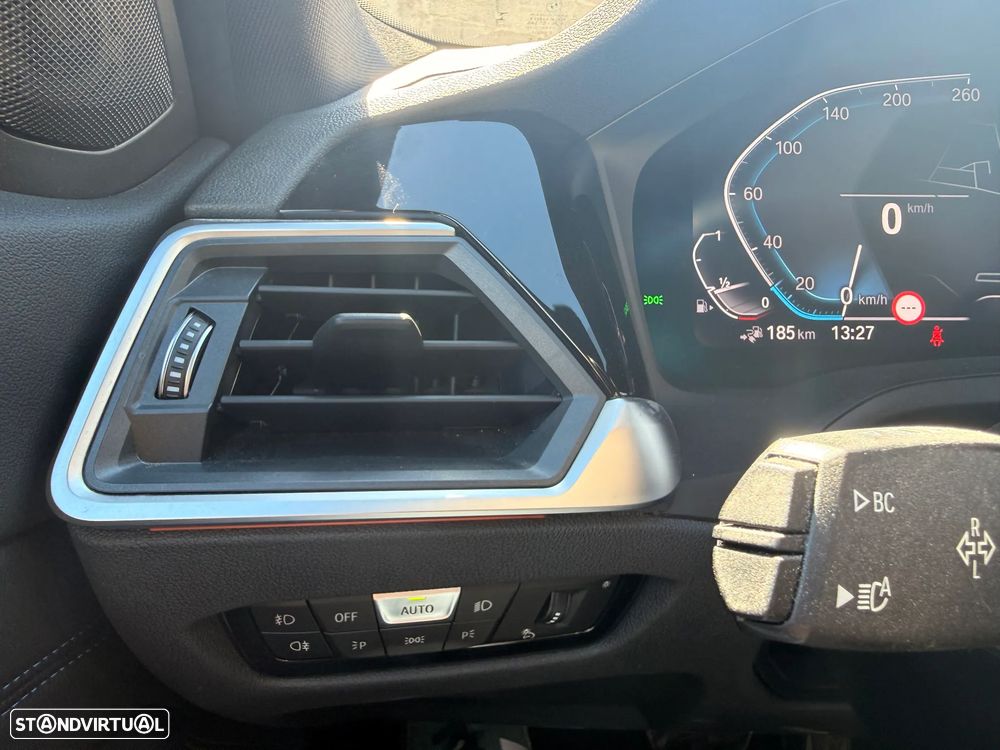 BMW 330 e Pack Desportivo M Auto - 9