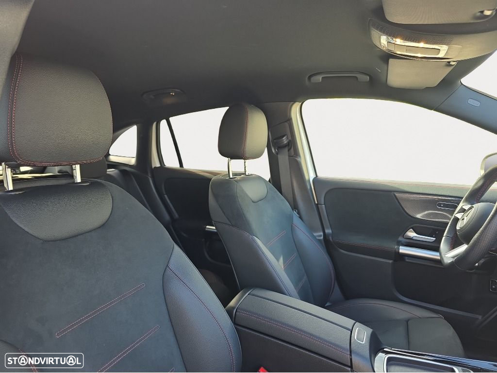 Mercedes-Benz GLA 180 d AMG Line - 14