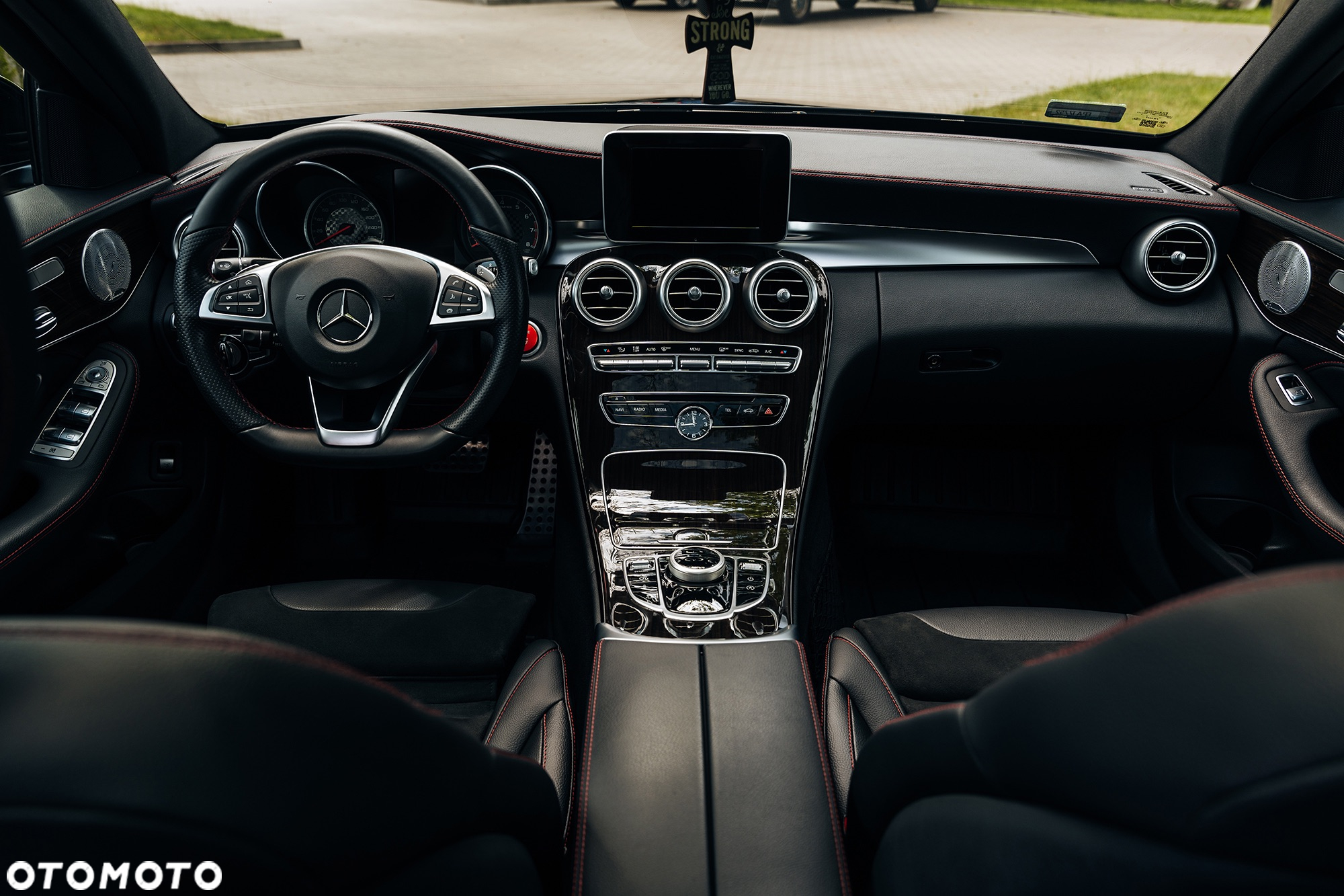 Mercedes-Benz Klasa C AMG 43 4Matic 9G-TRONIC - 24