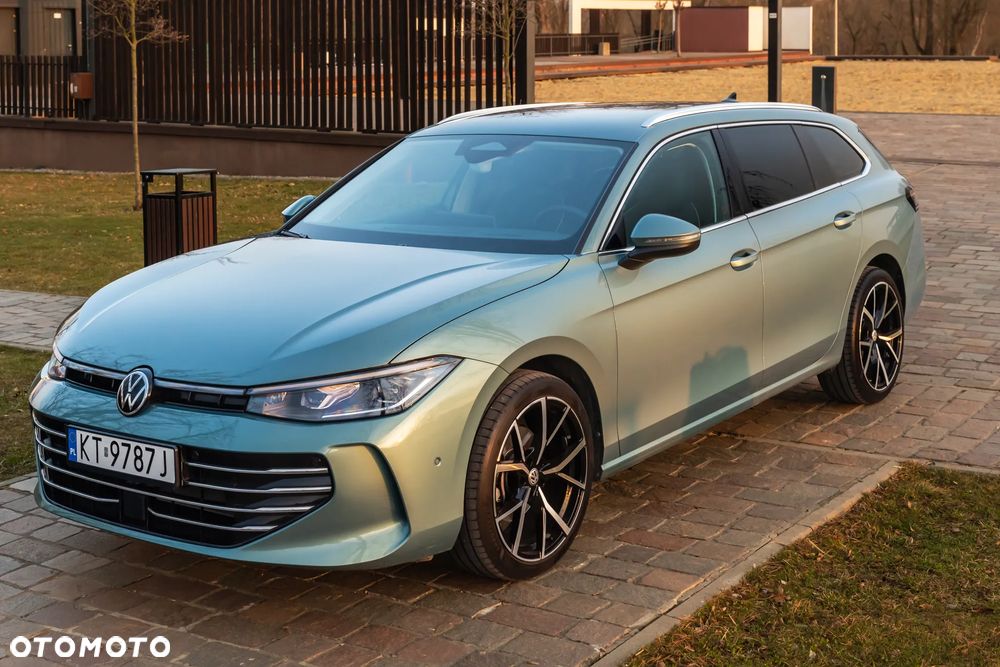 Volkswagen Passat 1.5 TSI EVO Elegance DSG - 2