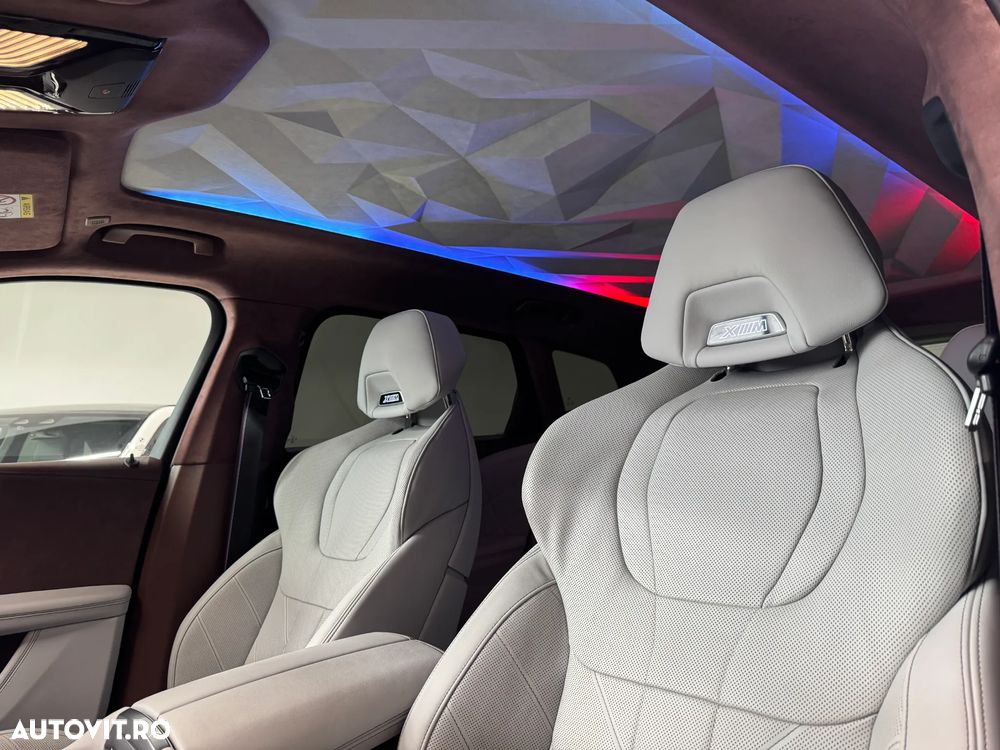BMW XM - 7