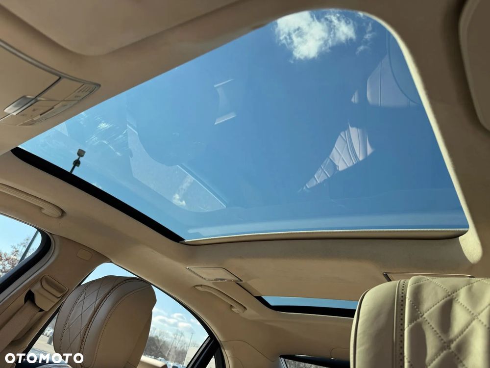 Mercedes-Benz Klasa S 560 L 4Matic 9G-TRONIC - 38