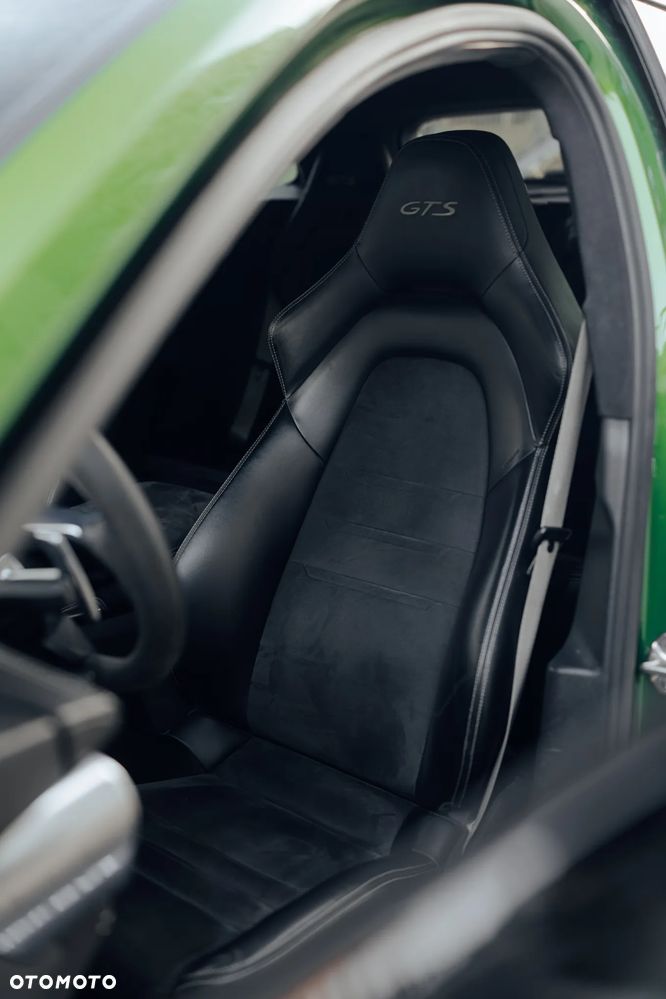 Porsche Panamera GTS GPF Sport Turismo - 35