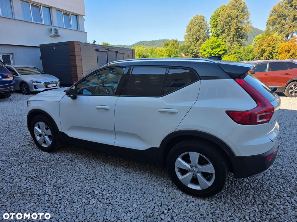 Volvo XC 40 D3 SCR Momentum - 4