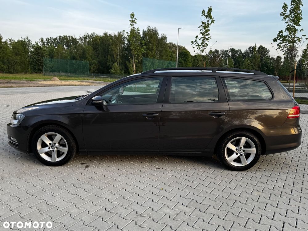 Volkswagen Passat 1.6 TDI Comfortline - 5