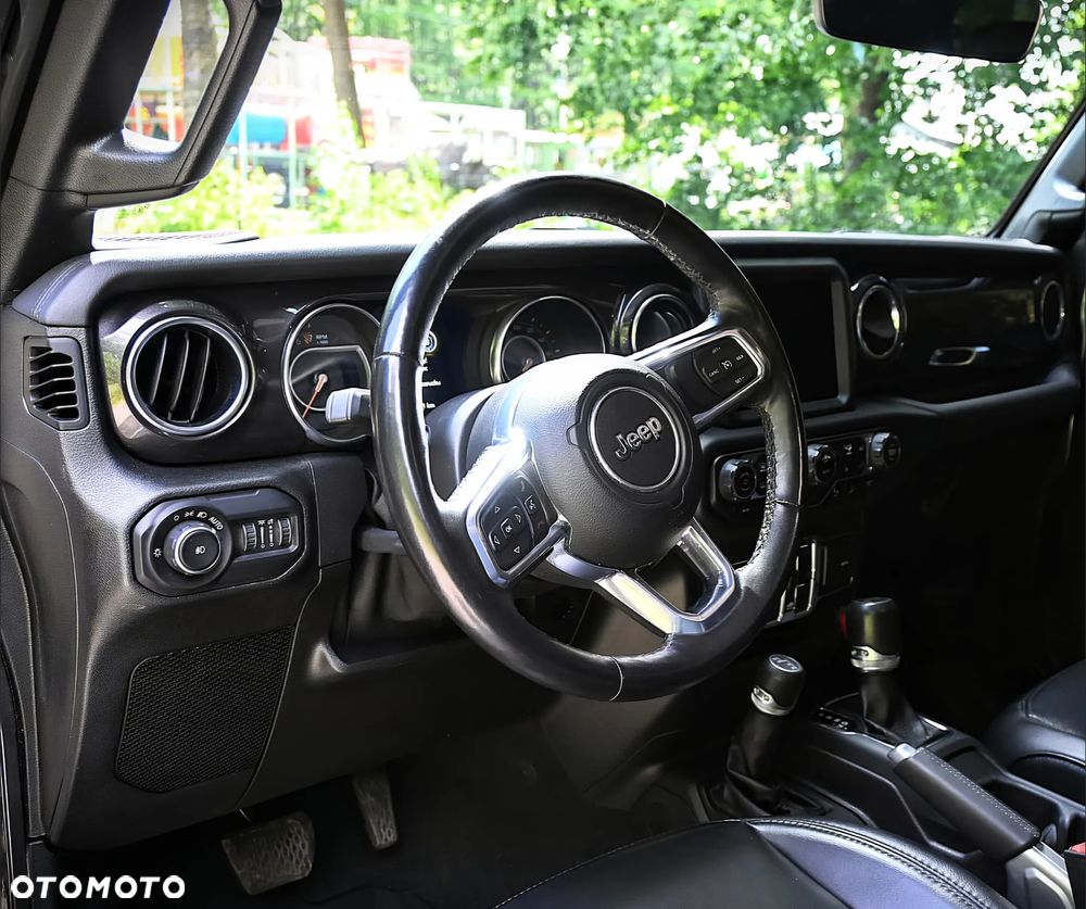 Jeep Wrangler - 6