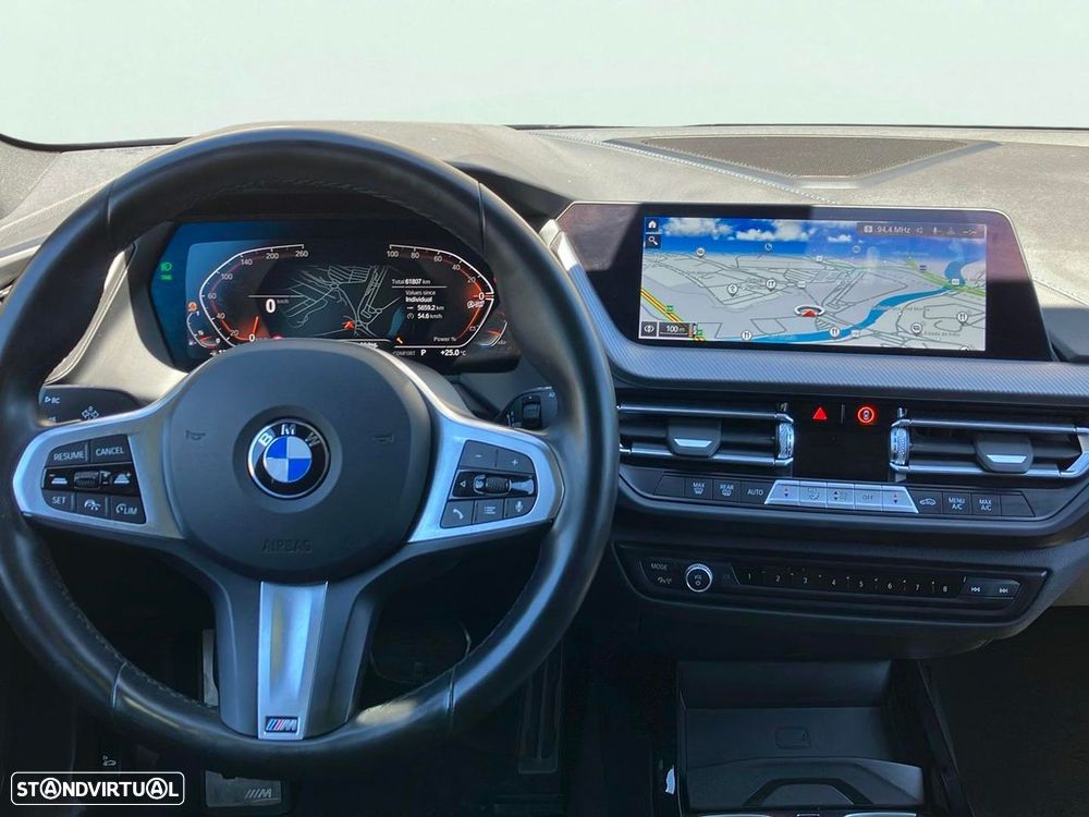 BMW 118 i Pack Desportivo M Auto - 10