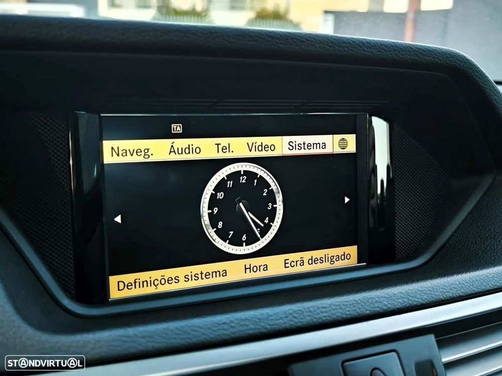 Mercedes-Benz E 250 CDI Avantgarde BlueEfficiency Auto. - 30