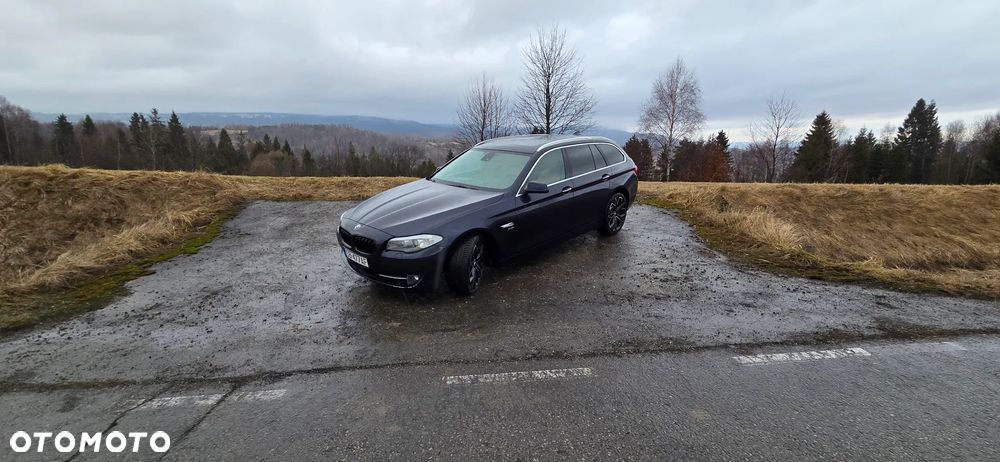 BMW Seria 5 530d xDrive Luxury Line - 1