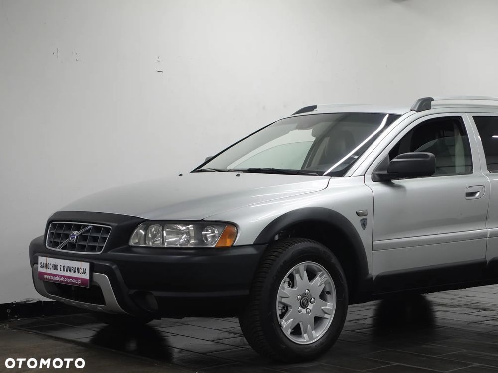 Volvo XC 70 D5 AWD Momentum - 16