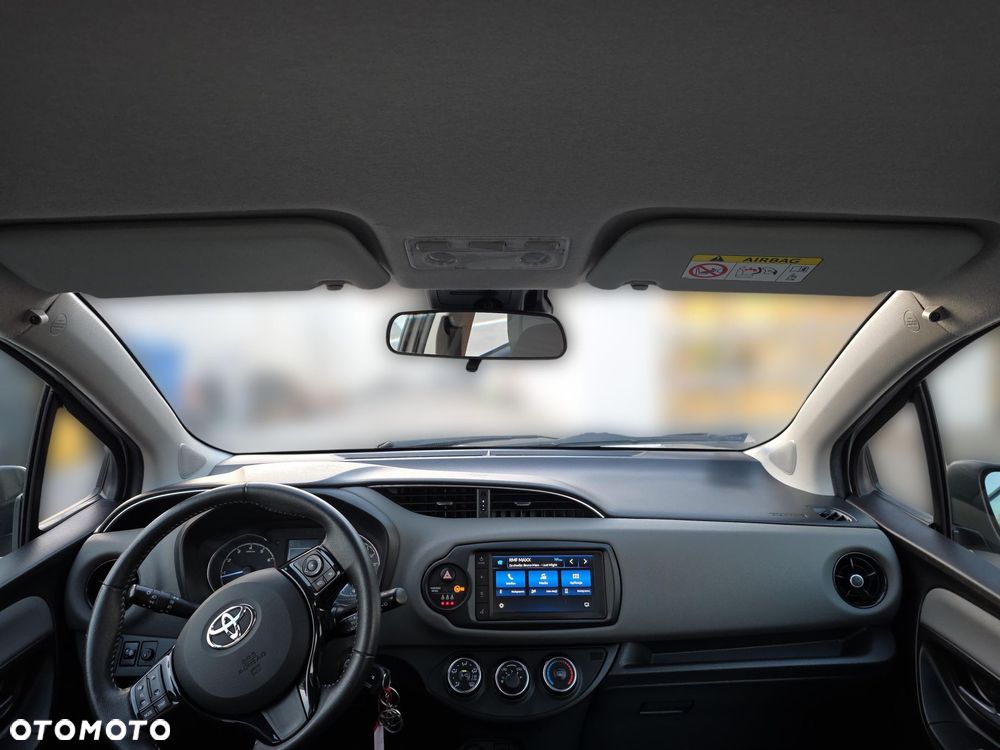 Toyota Yaris - 11