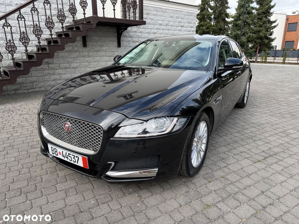 Jaguar XF E-Performance Portfolio - 1
