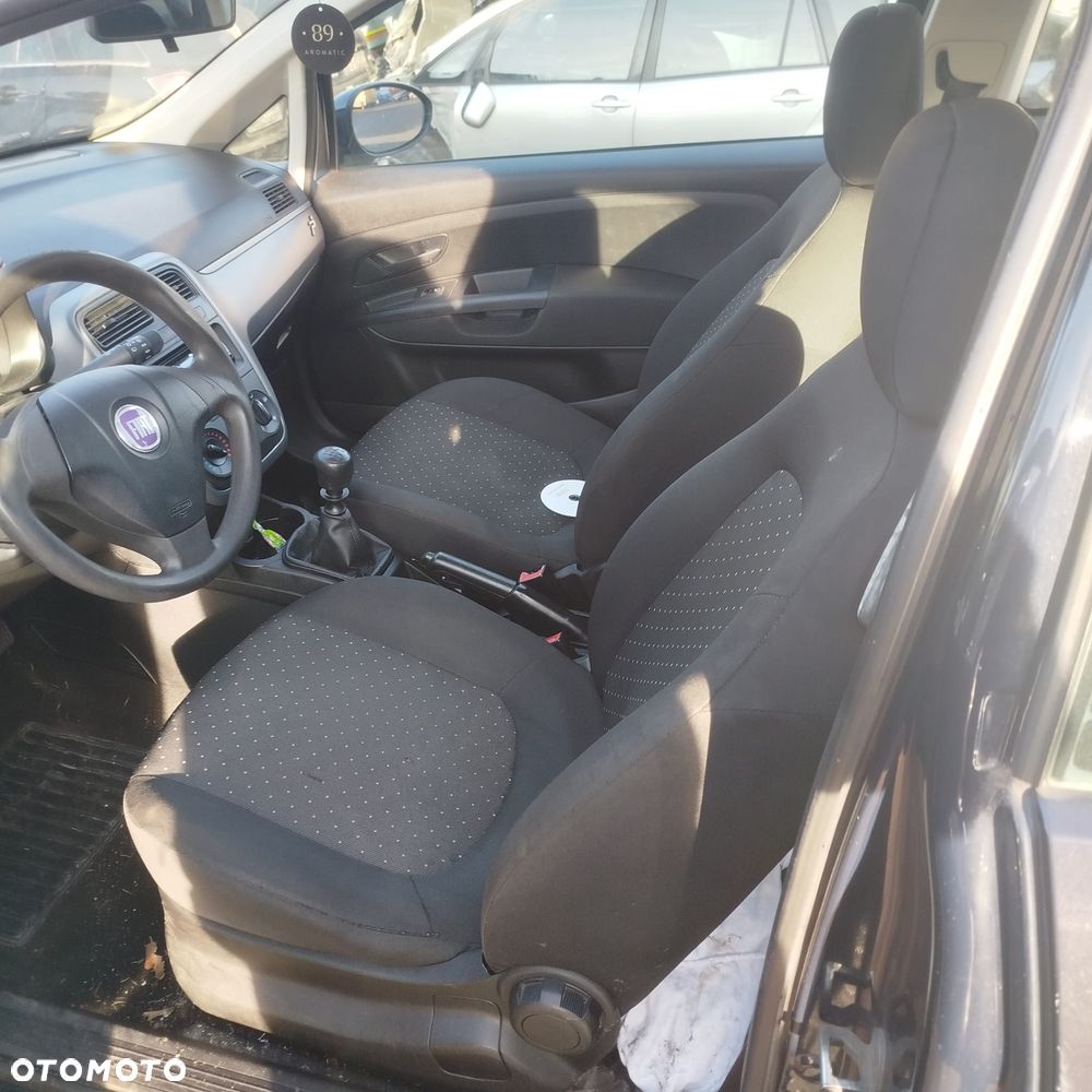 Fiat Grande Punto  na części . - 6