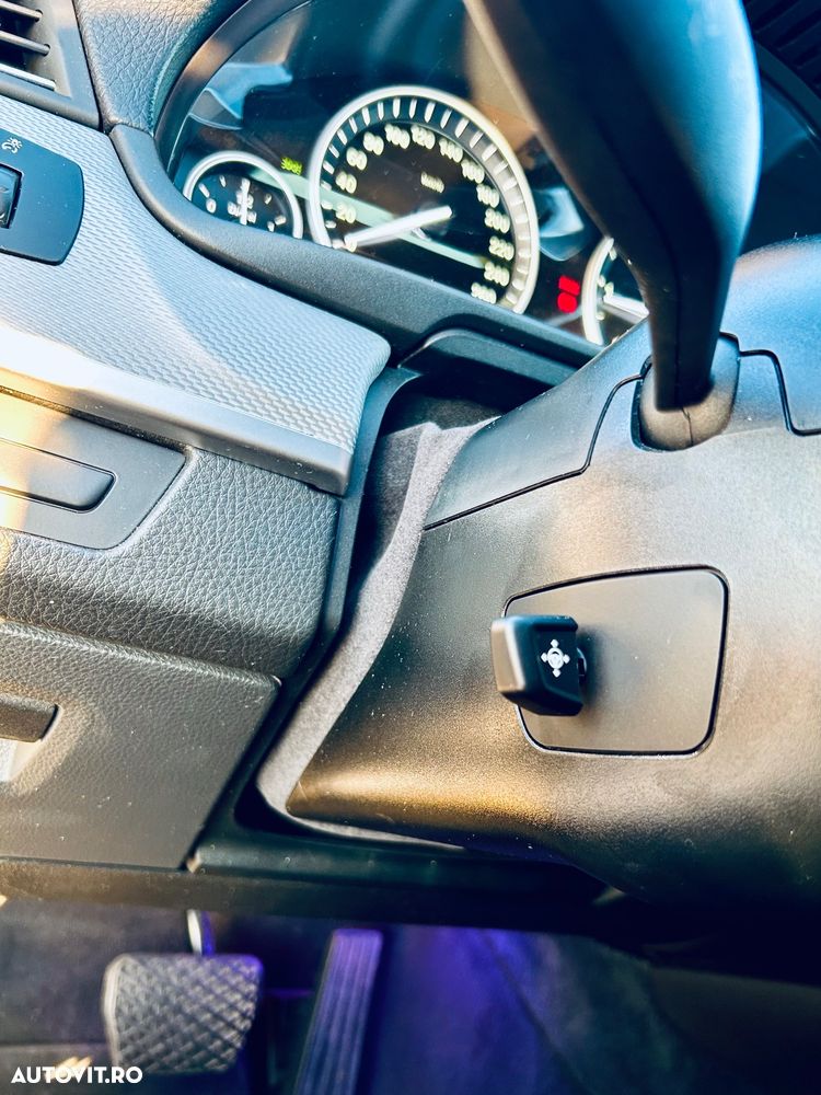 BMW Seria 5 520d Aut. - 14