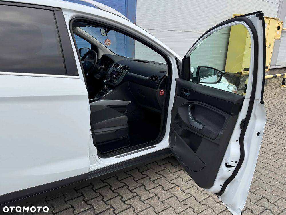 Ford Kuga 2.0 TDCi 4x4 Trend - 26