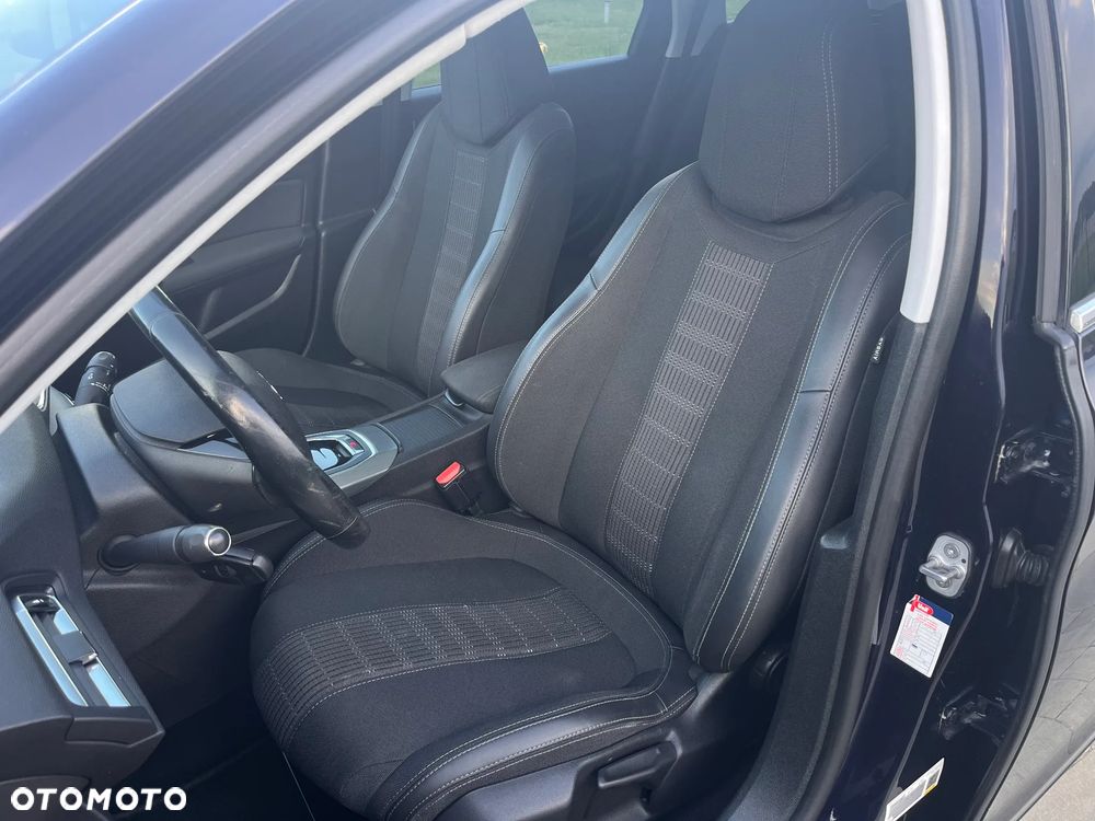 Peugeot 308 BlueHDi FAP 130 Stop & Start Allure Pack - 21