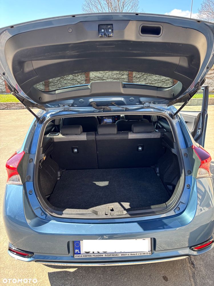 Toyota Auris - 13