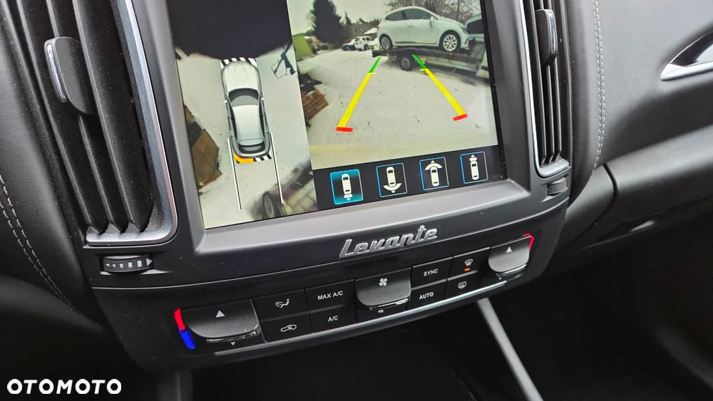 Maserati Levante Modena S - 21