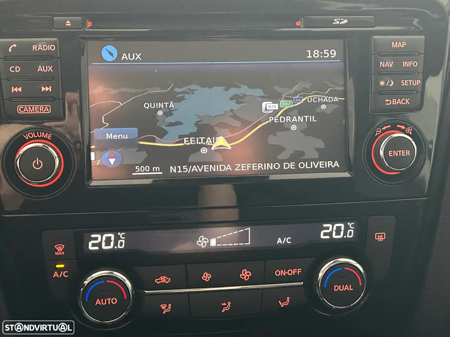 Nissan Qashqai 1.5 dCi N-Connecta J18 - 12