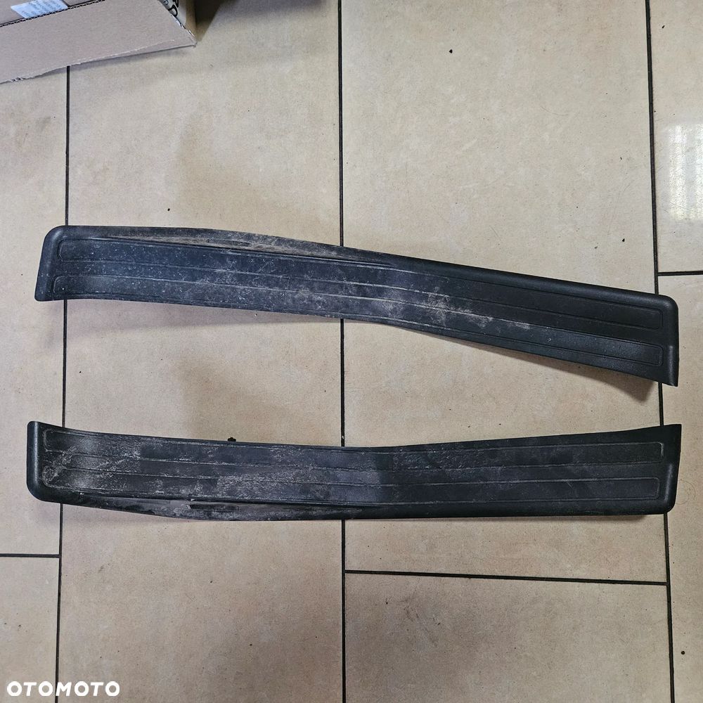 Listwy progowe BMW E46