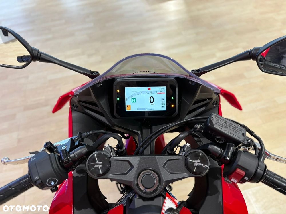 Honda CBR - 6