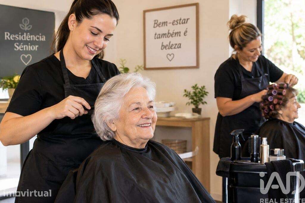 Prédio em Sintra de 831 m2 - Grande imagem: 2/8