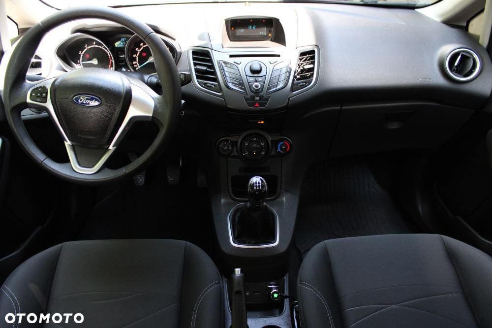 Ford Fiesta - 10