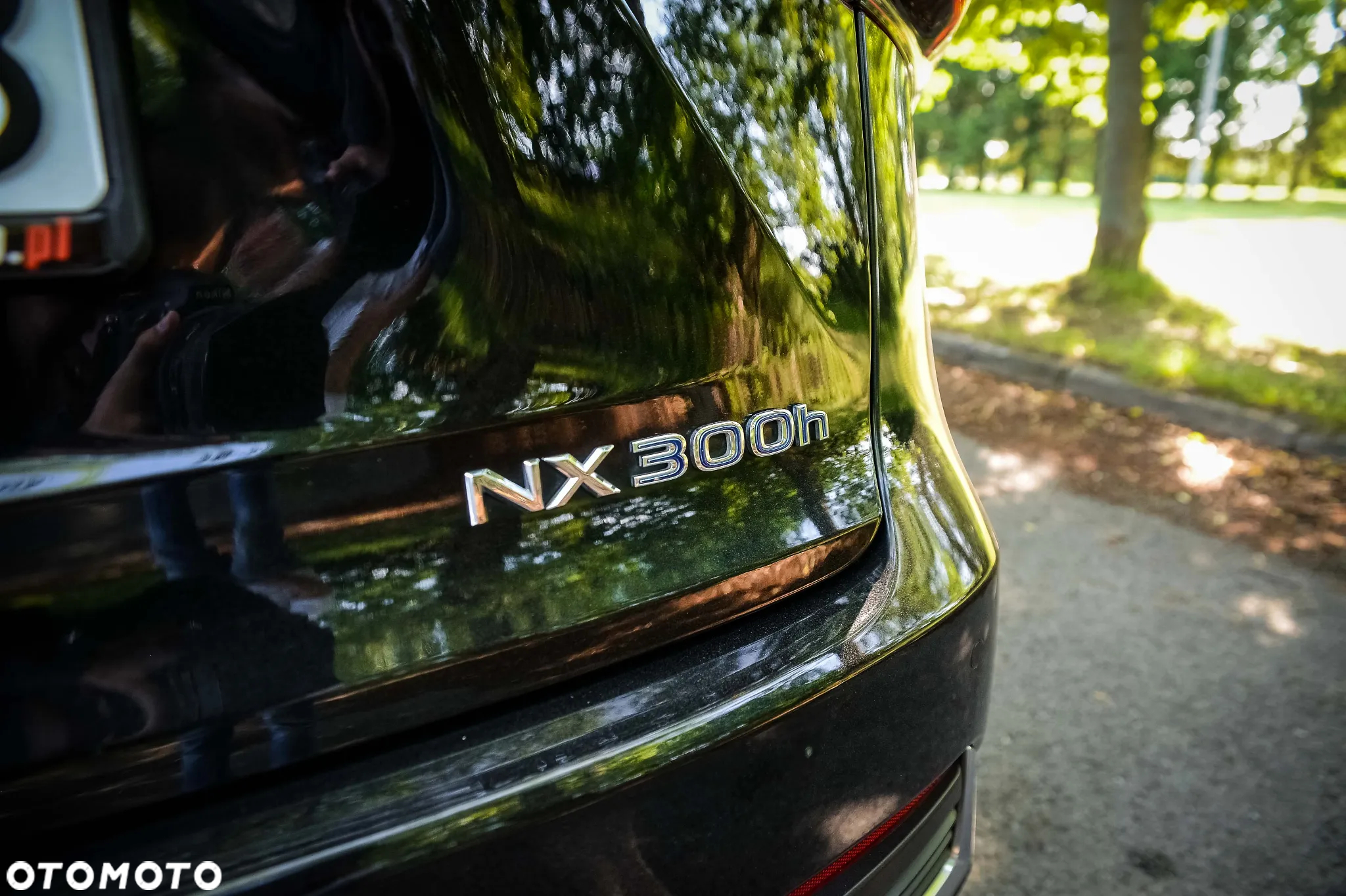 Lexus NX 300h Prestige AWD - 28