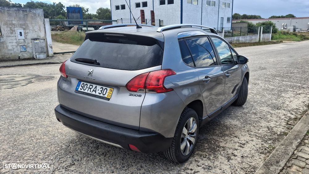 Peugeot 2008 1.2 PureTech Style - 2