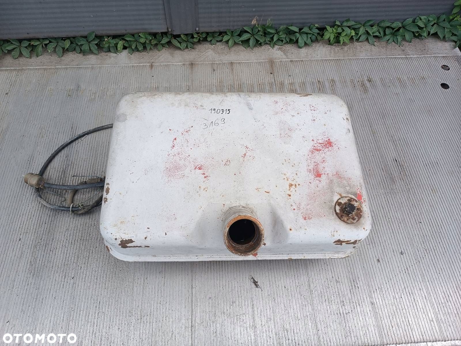 BAK ZBIORNIK PALIWA ISUZU NQR NPR NKR - 1
