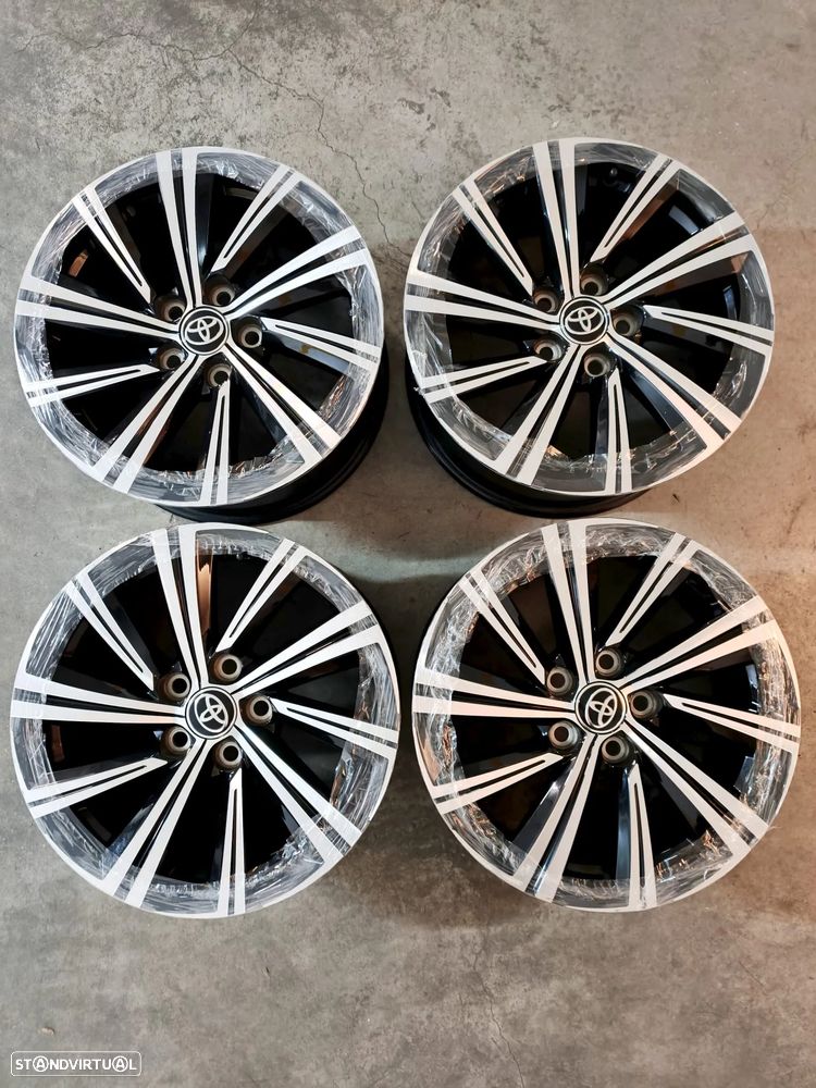 Toyota Corolla Touring Sports - 17