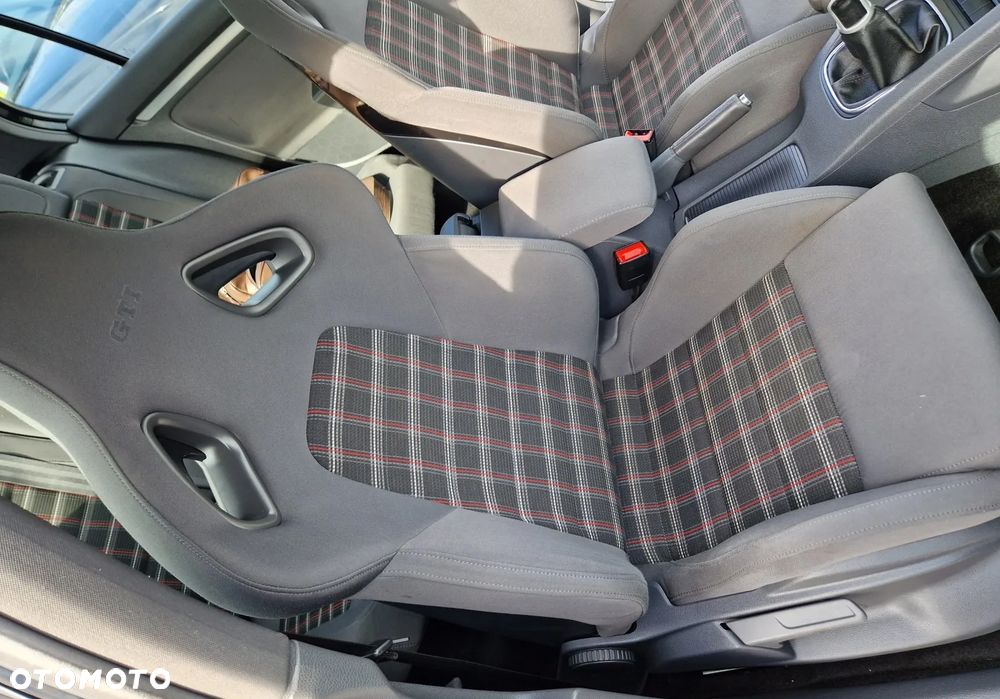 Volkswagen Golf 2.0 GTI - 6