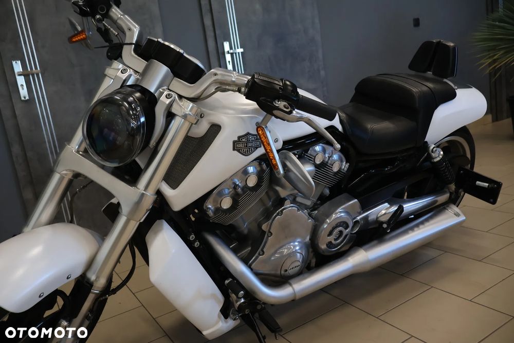 Harley-Davidson V-Rod Muscle - 25