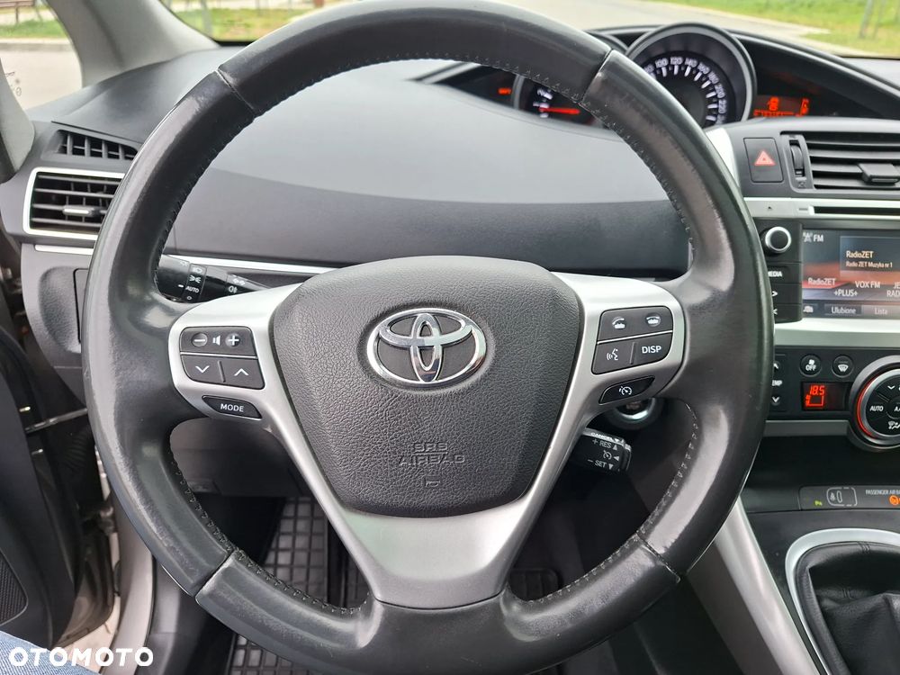 Toyota Verso 1.8 5-Sitzer Executive - 9