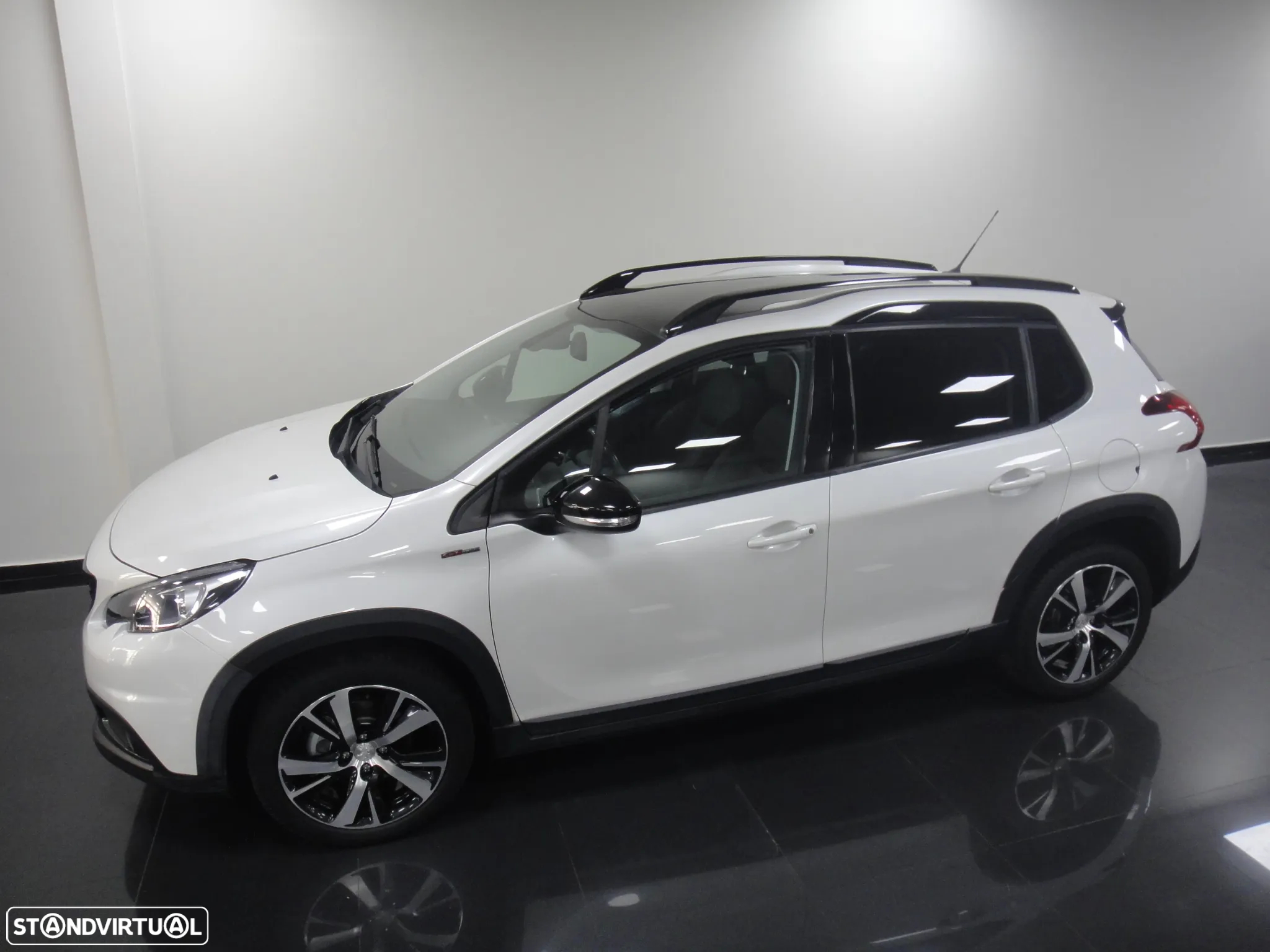 Peugeot 2008 1.2 PureTech GT Line EAT6 - 11