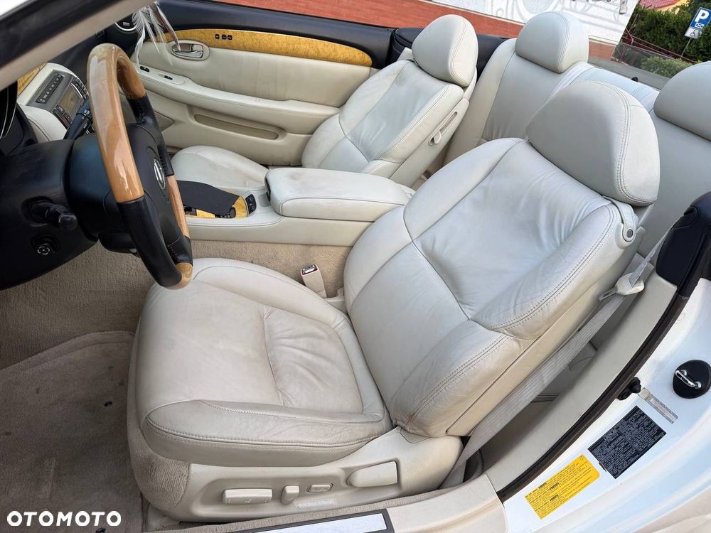 Lexus SC Prestige - 11
