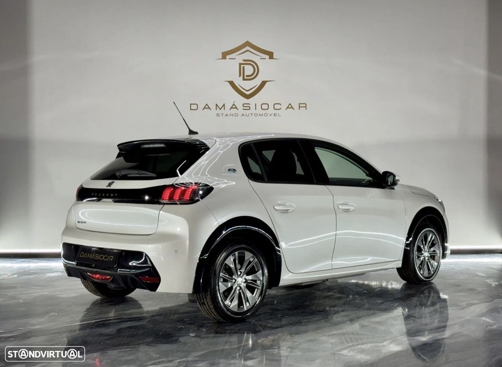 Peugeot e-208 50 kWh Allure Pack - 11