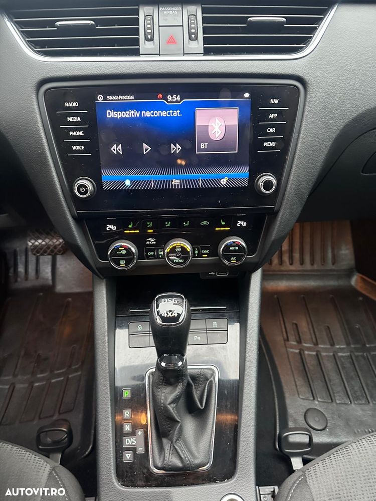 Skoda Octavia 2.0 TDI 4x4 DSG Style - 27