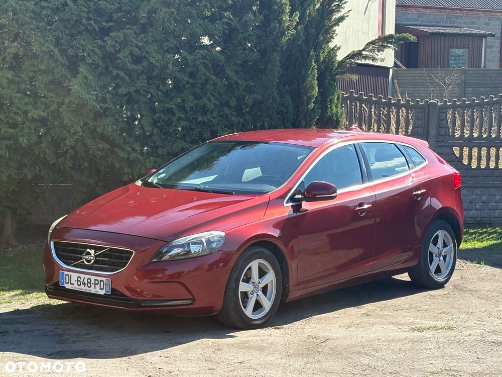 Volvo V40 D2 Momentum - 1