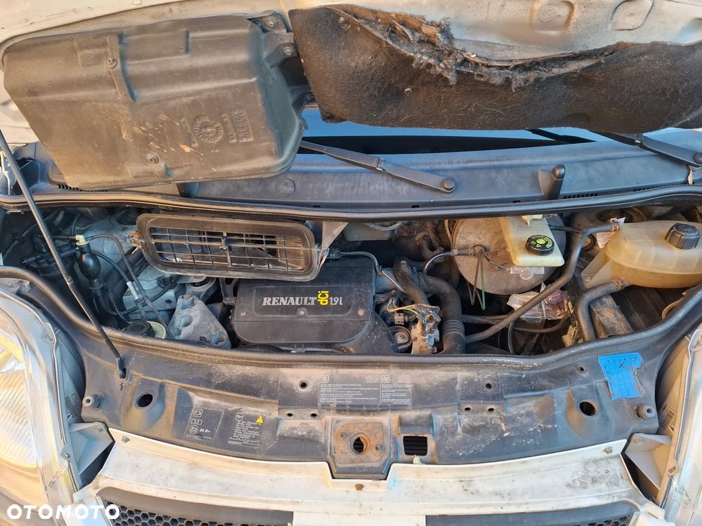 Renault TRAFIC - 15