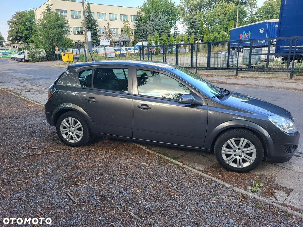 Opel Astra 1.6 Enjoy - 4